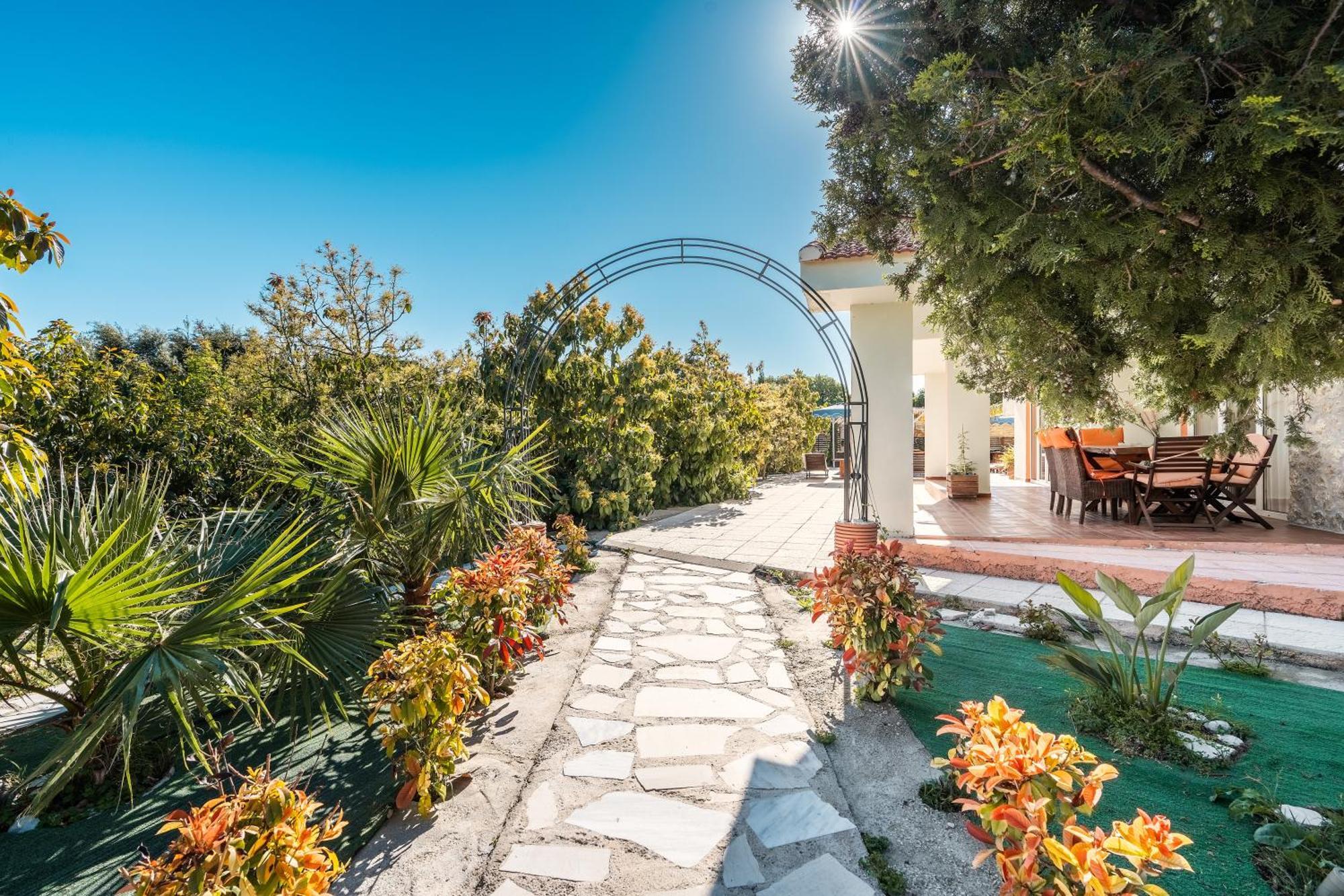 Artzy Villa Rhodes City Exteriör bild